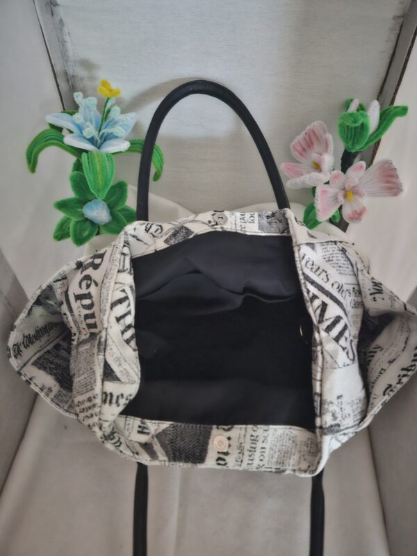 sac cabas en tissu style journaux – Image 2
