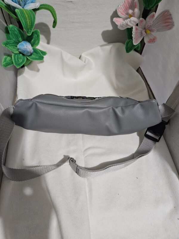 sac banane en simili cuir gris et tissu à motif – Image 3